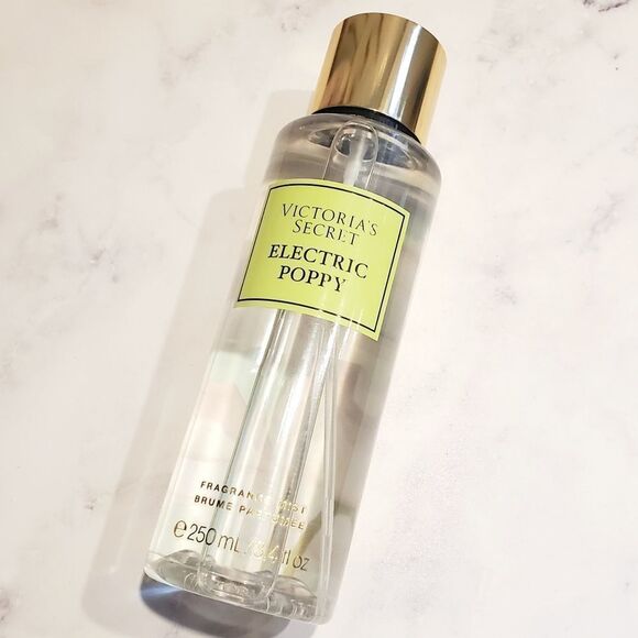 Victoria Secrets Electric Poppy - Picture 2 of 6